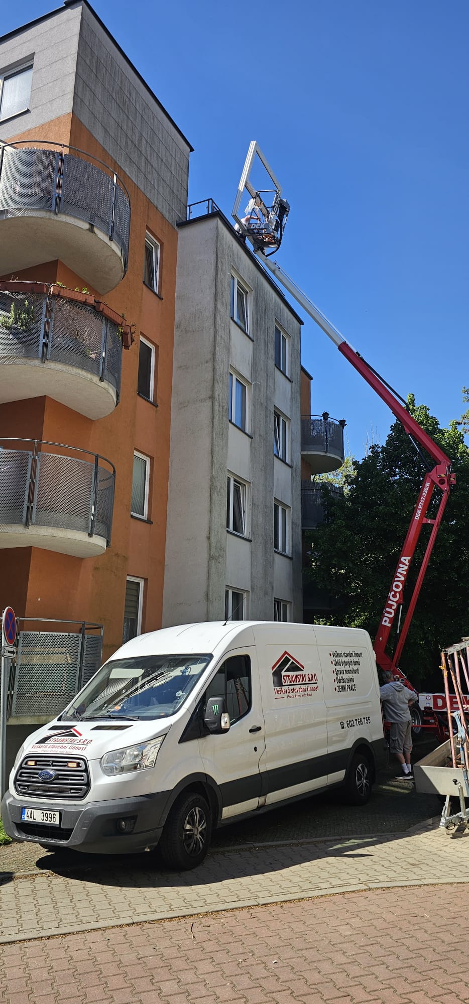 Stavební práce na výšce